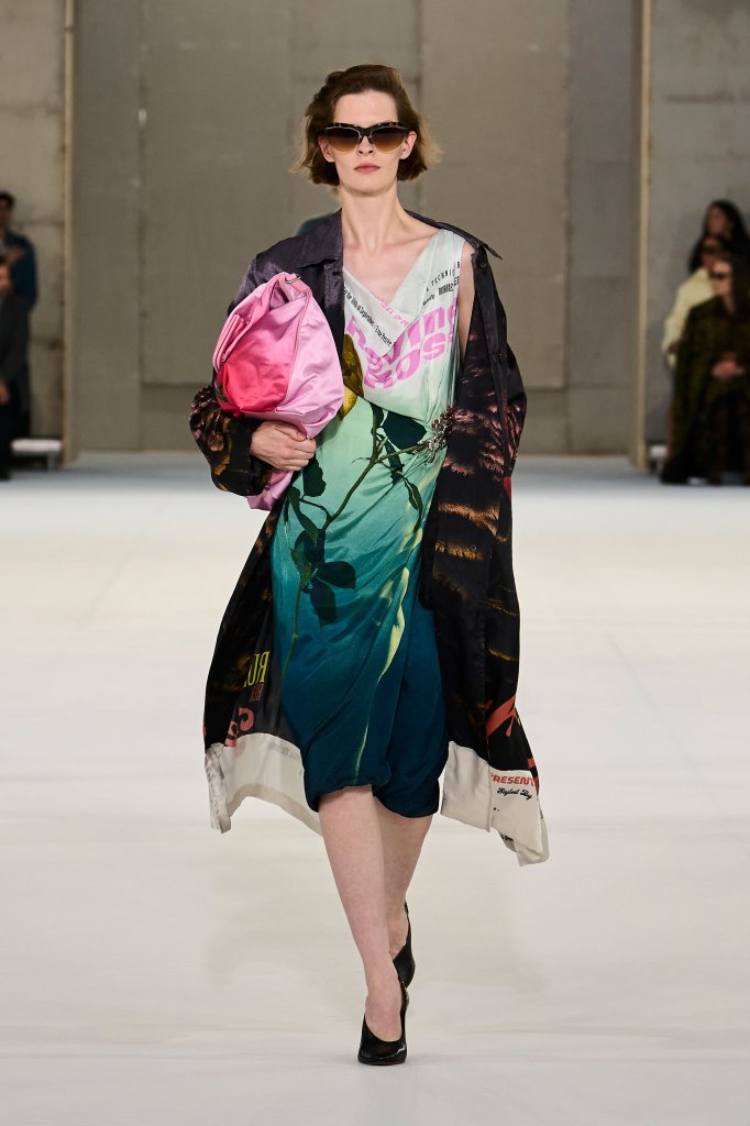 德赖斯&middot;范诺顿 Dries Van Noten 2027春夏高级成衣秀 - Paris Spring 2027