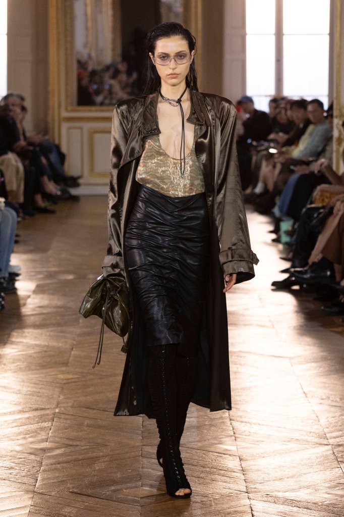 巴尔曼 Balmain 2027春夏高级成衣秀 - Paris Spring 2027