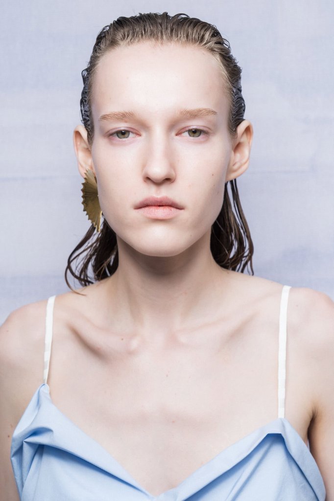 卡纷 Carven 2027春夏高级成衣秀(后台妆容) - Paris Spring 2027