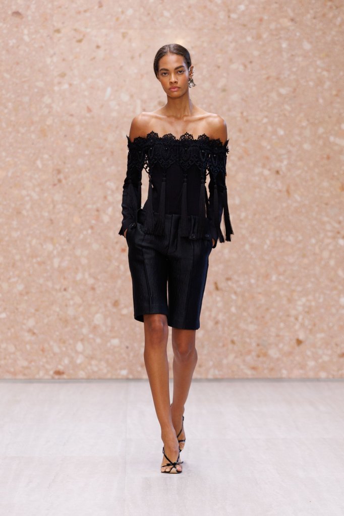蔻依 Chlo&eacute; 2027春夏高级成衣秀 - Paris Spring 2027