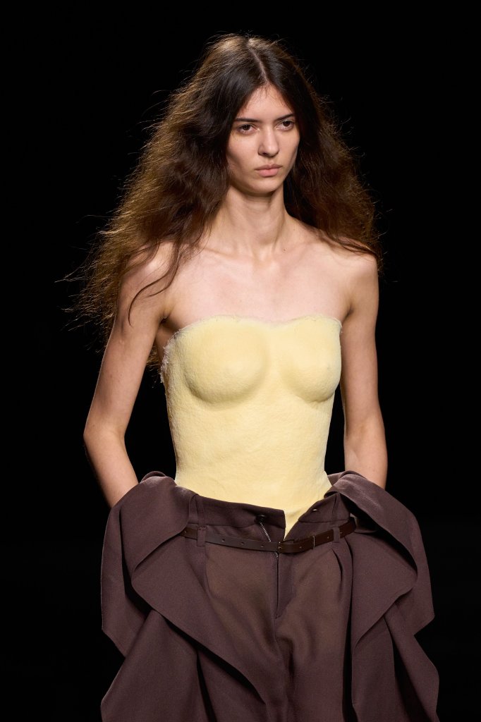 三宅一生 Issey Miyake 2027春夏高级成衣秀(细节) - Paris Spring 2027