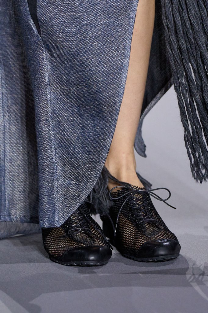 山本耀司 Yohji Yamamoto 2027春夏高级成衣秀(细节) - Paris Spring 2027