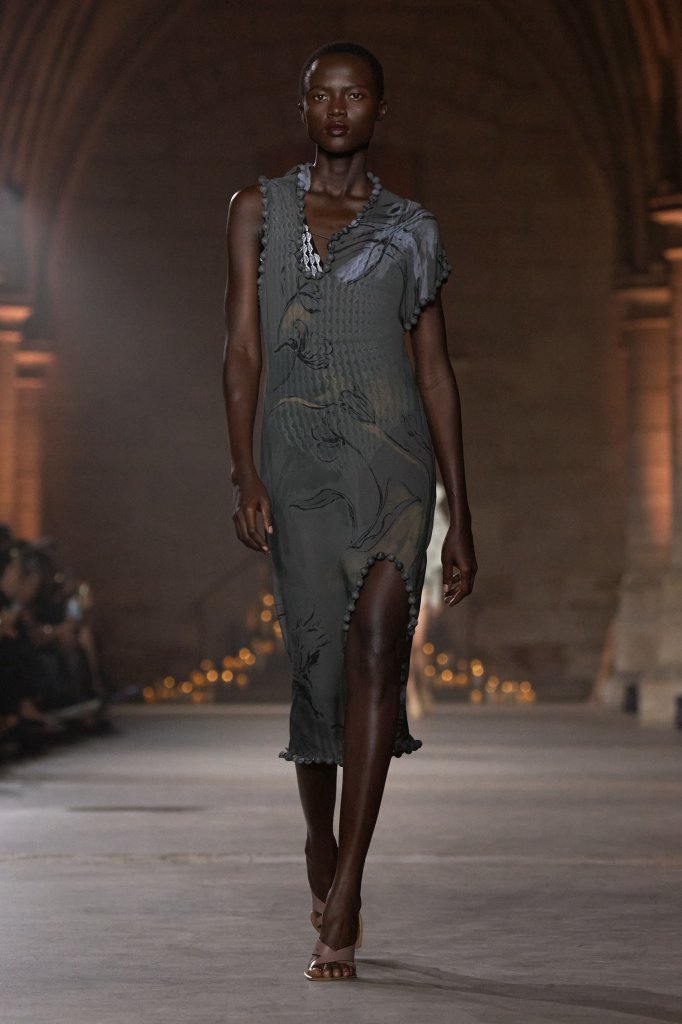 维多利亚&middot;贝克汉姆 Victoria Beckham 2027春夏高级成衣秀 - Paris Spring 2027