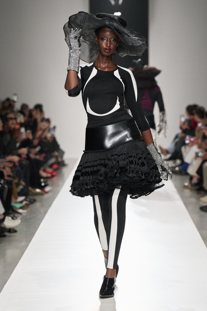 渡边淳弥 Junya Watanabe 2027春夏高级成衣秀 - Paris Spring 2027