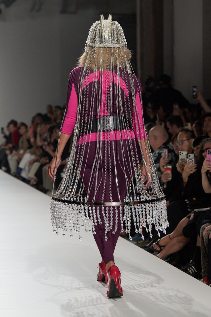 渡边淳弥 Junya Watanabe 2027春夏高级成衣秀(细节) - Paris Spring 2027