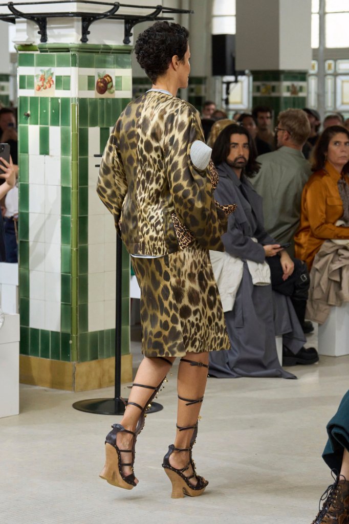 Andreas Kronthaler for Vivienne Westwood 2027春夏高级成衣秀(细节) - Paris Spring 2027