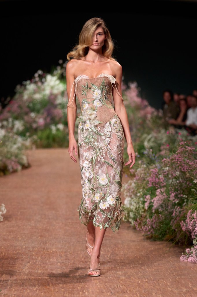 艾莉&middot;萨博 Elie Saab 2027春夏高级成衣秀 - Paris Spring 2027