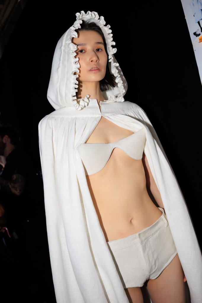 高缇耶 Jean Paul Gaultier 2027春夏高级成衣秀(后台妆容) - Paris Spring 2027