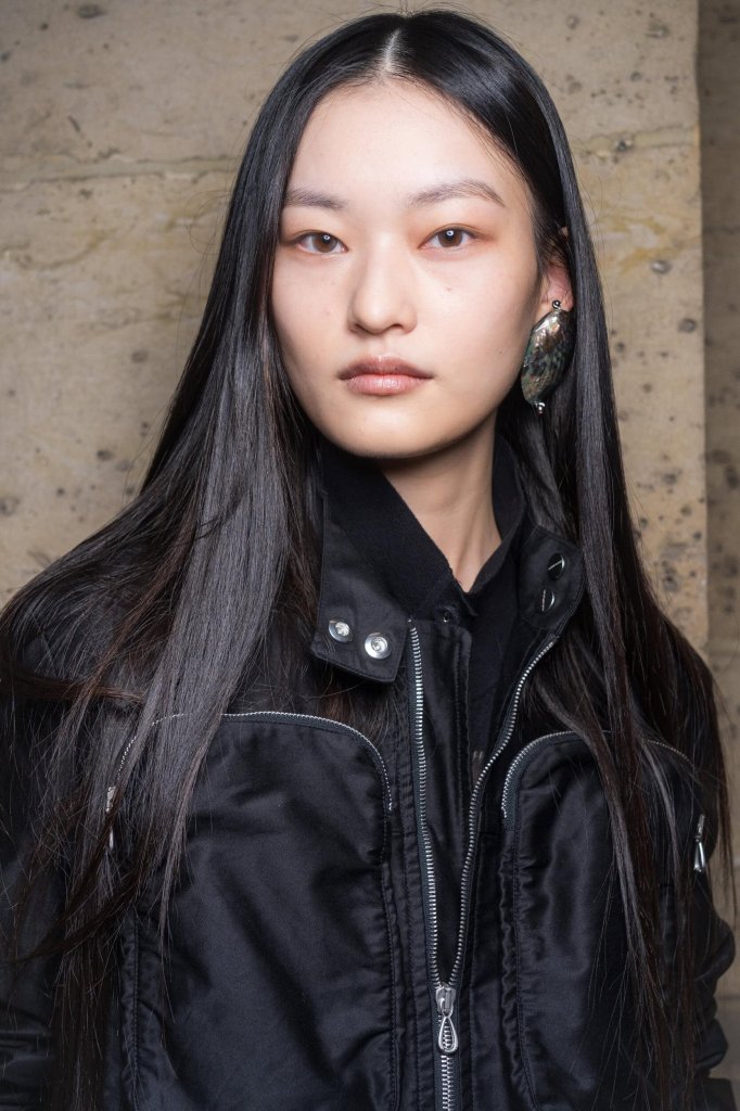 Kiko Kostadinov 2027春夏高级成衣秀(后台妆容) - Paris Spring 2027