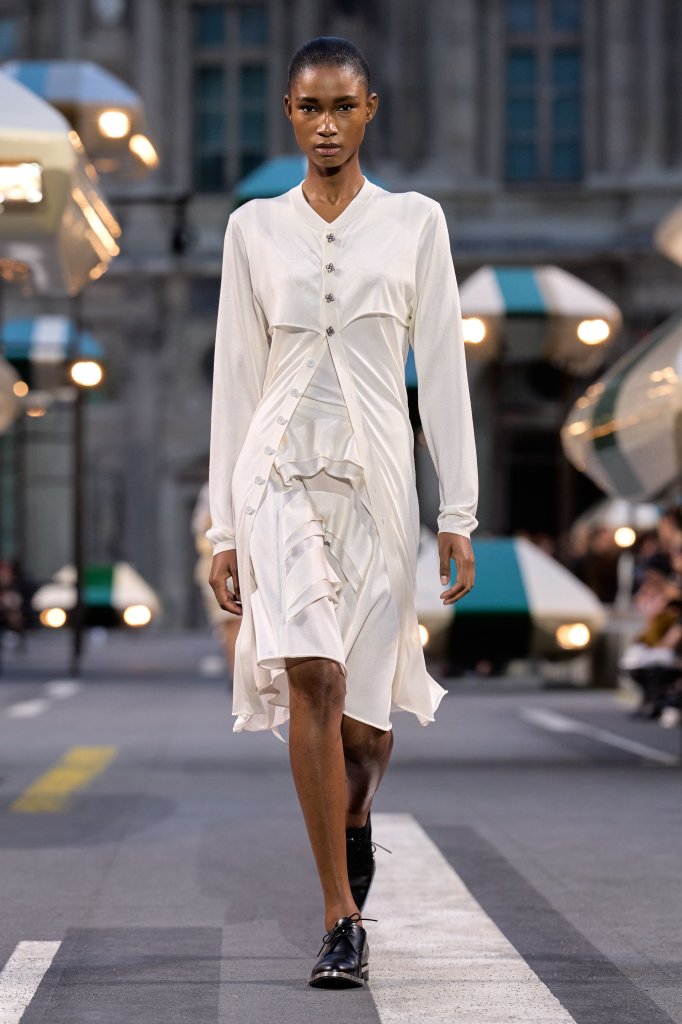 路易&middot;威登 Louis Vuitton 2027春夏高级成衣秀 - Paris Spring 2027
