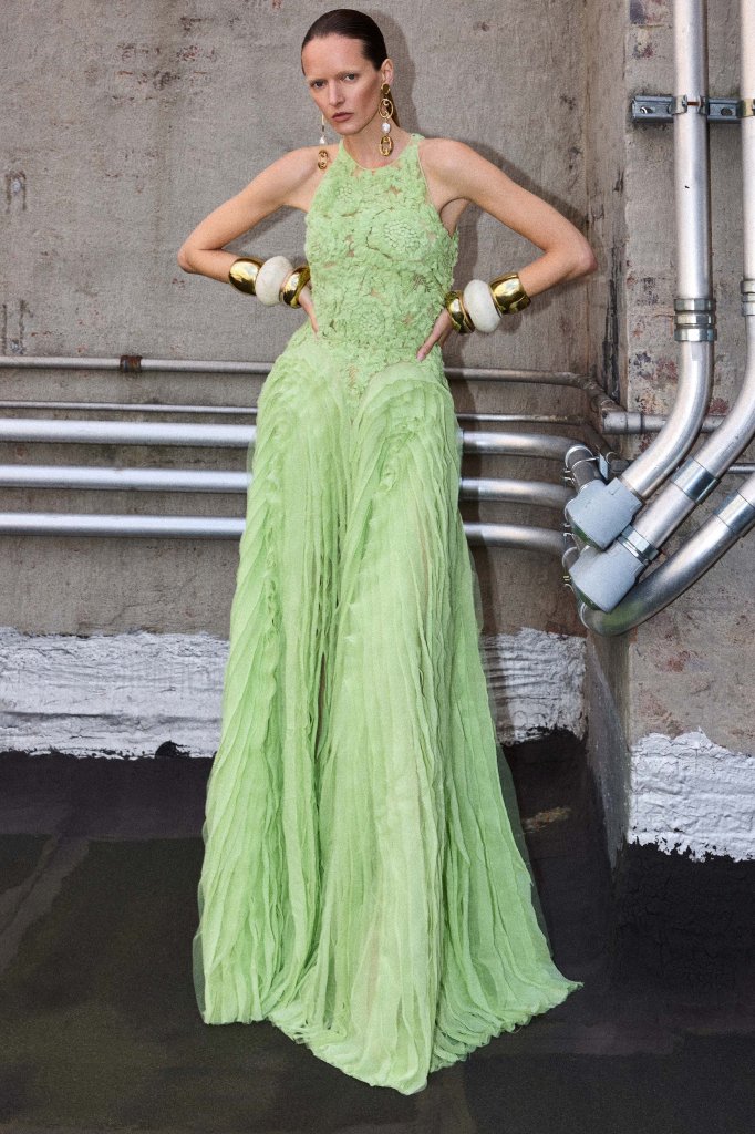 纳伊&middot;姆汗 Naeem Khan 2027春夏高级成衣Lookbook