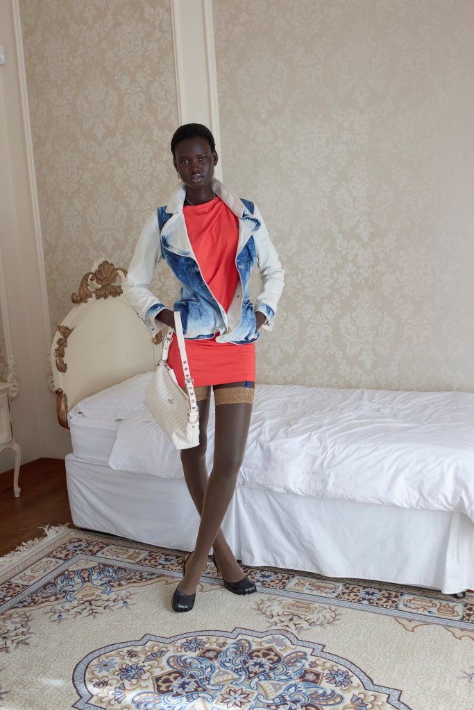 维维安&middot;韦斯特伍德 Vivienne Westwood 2027春夏高级成衣Lookbook	